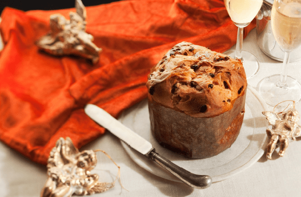 Panettone με πιάσιμο προζυμιού