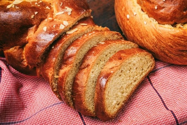 Brioche-like Sweet Bread (aka "Tsoureki")