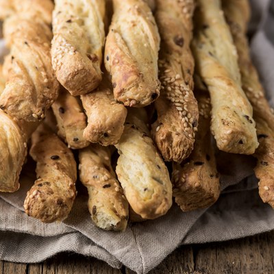 Multigrain Grissini with Wine