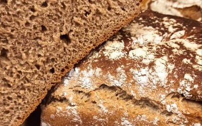 Traybake bread with yogurt