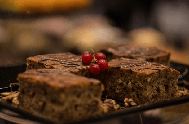 Walnut Traybake