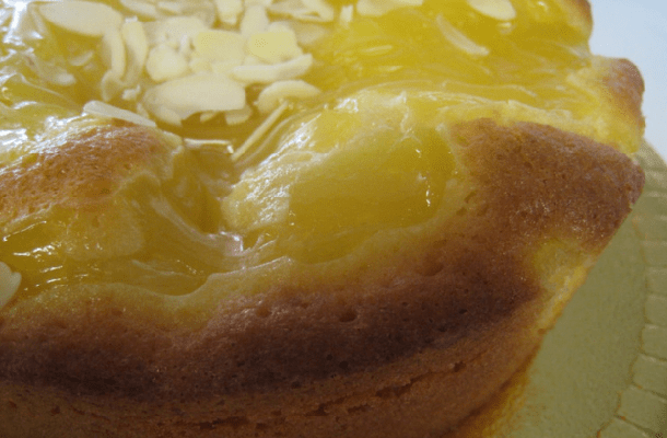 Lemon jelly & Almond Cake