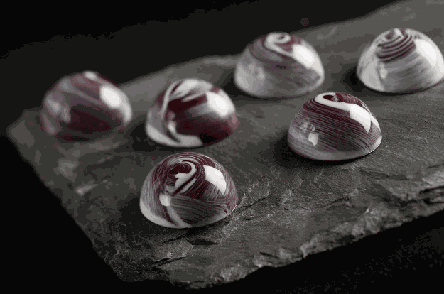 Forest Fruit Pralines — English