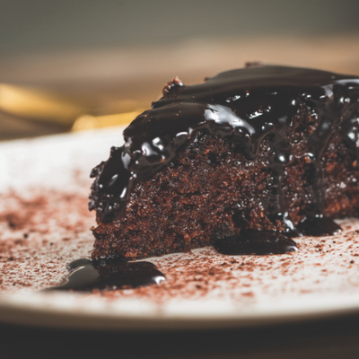 Cocoa pie with praline