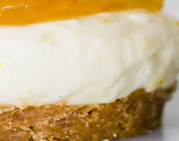 Pineapple Cheesecake — English