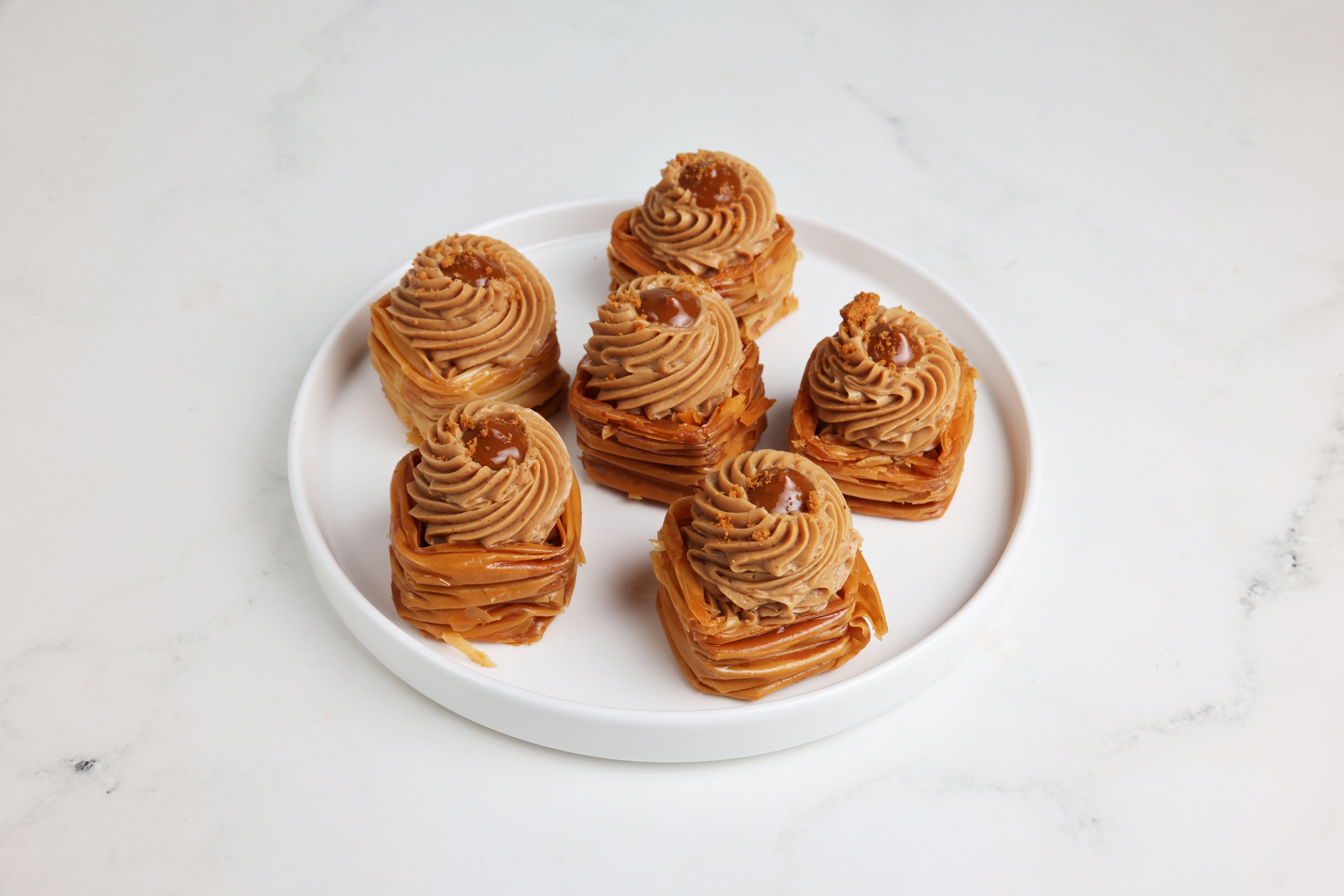 Syrup Phyllo Basket & Saragli Speculoos