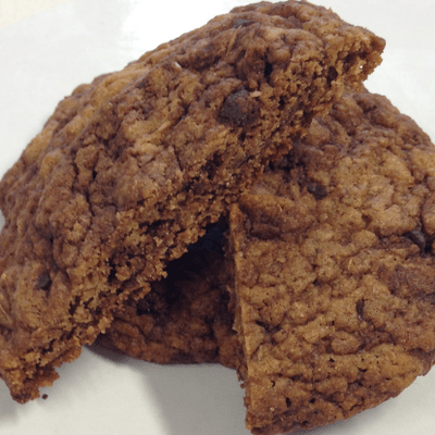 Cereal Cookies with Crunchy Chocolate Sauce